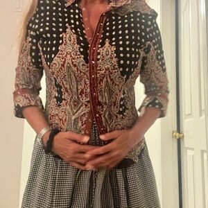 Western style Blouse with snap buttons black burgundy and white